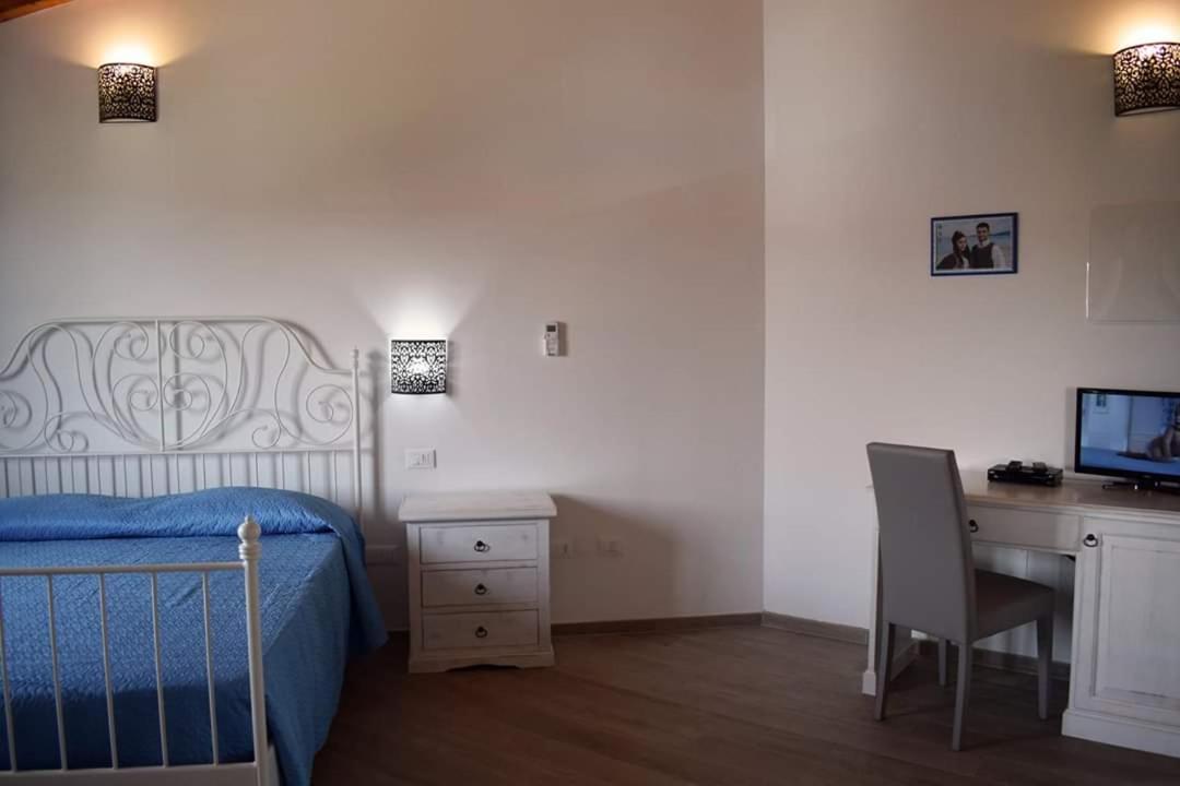 Corallo Rooms Budoni Bagian luar foto
