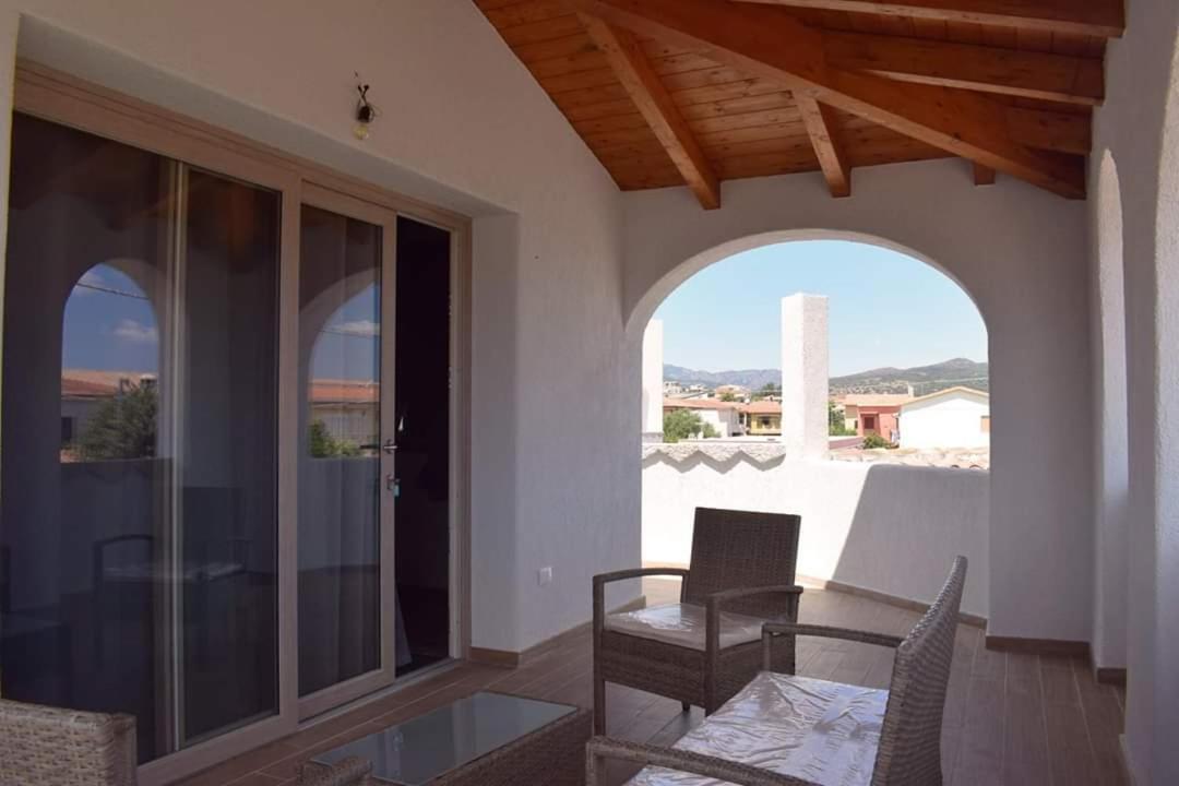 Corallo Rooms Budoni Bagian luar foto